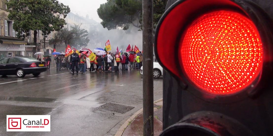 Draguignan  9 avril :  Manifestation contre la “Loi travail”