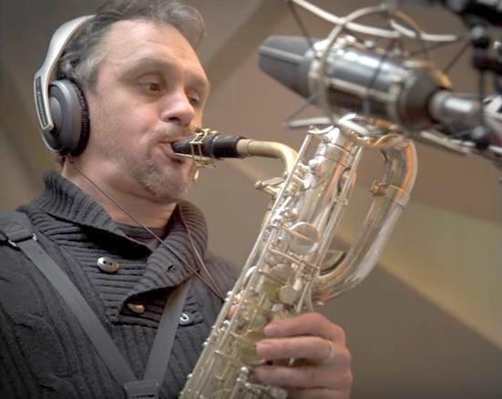 LOW DOWN ! Le saxophoniste dracénois Jean Philippe Scali présente sa dernière oeuvre … Un bonheur !