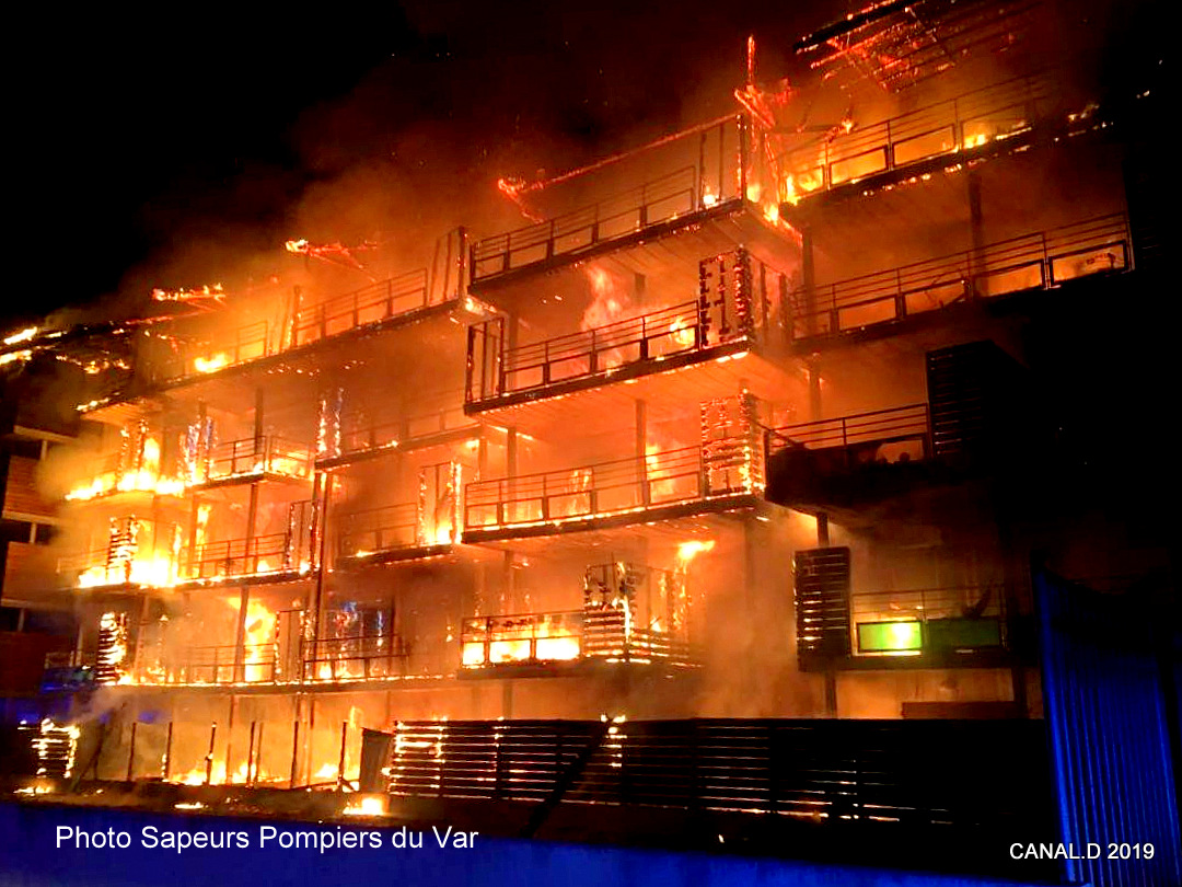 Draguignan : Un violent incendie ravage un immeuble au quartier Chabran